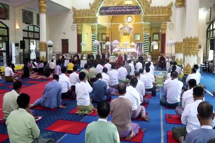 တနင်္သာရီတိုင်းဒေသကြီးဝန်ကြီးချုပ်ဦးမြတ်ကို ဥပ္ပါတသန္တိပရိတ်တော...