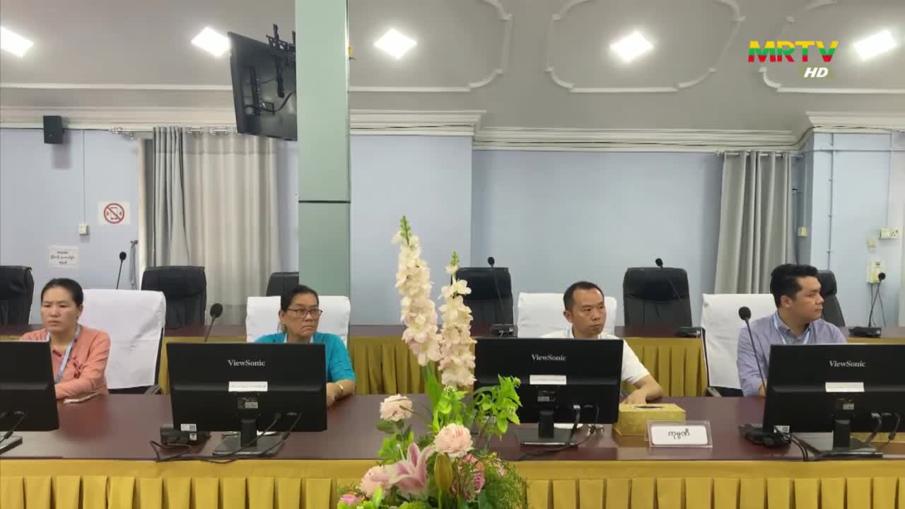 ပဲခူးတိုင်းဒေသကြီးဝန်ကြီးချုပ် ဦးမျိုးဆွေဝင်း တိုင်းဒေသကြီး ရင်း...