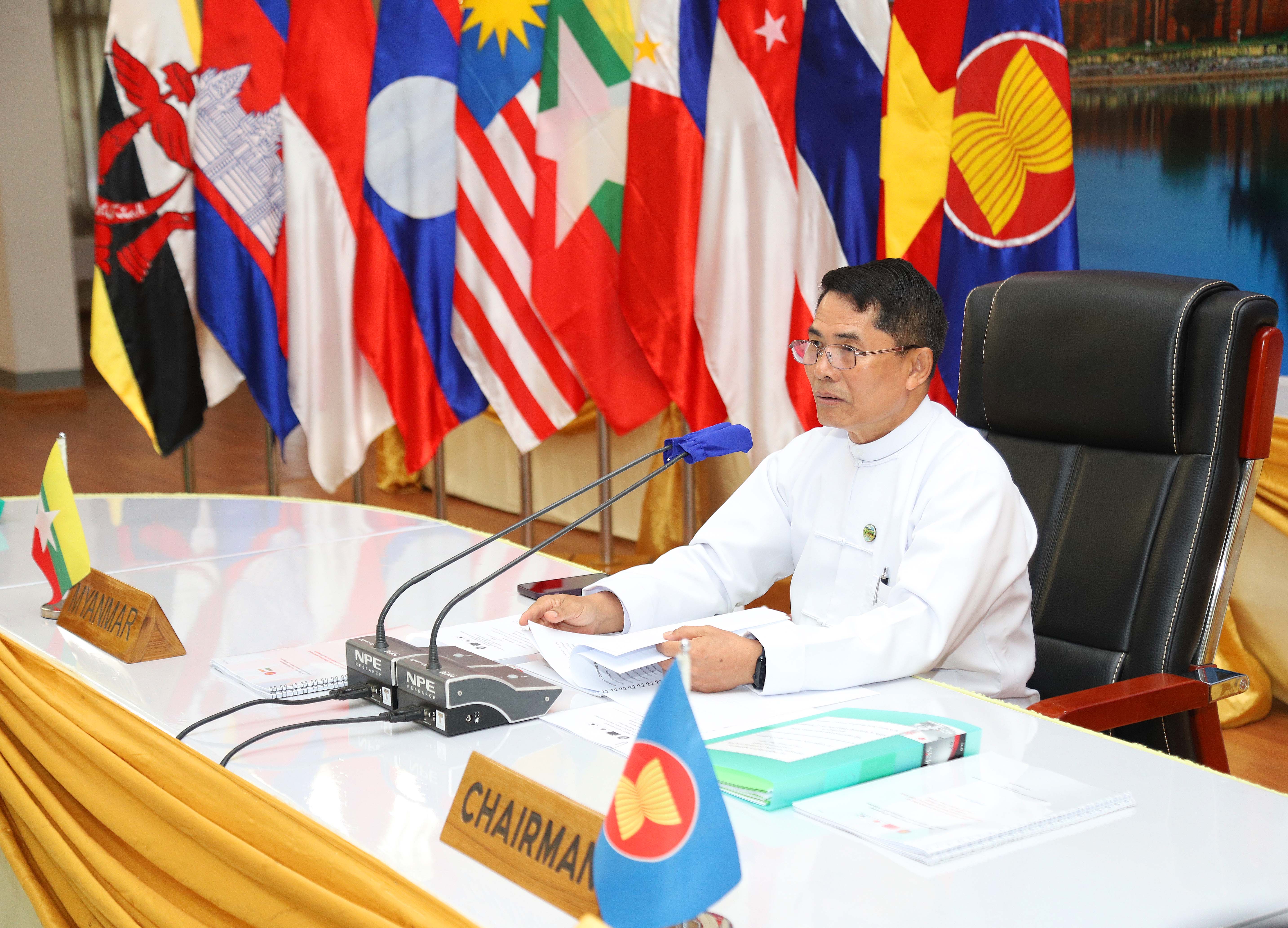 ပြည်ထောင်စုဝန်ကြီး ဦးမင်းနောင်
